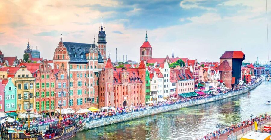 Gdansk Old Town 2-Hour Walking Tour - Starting at the Upland Gate