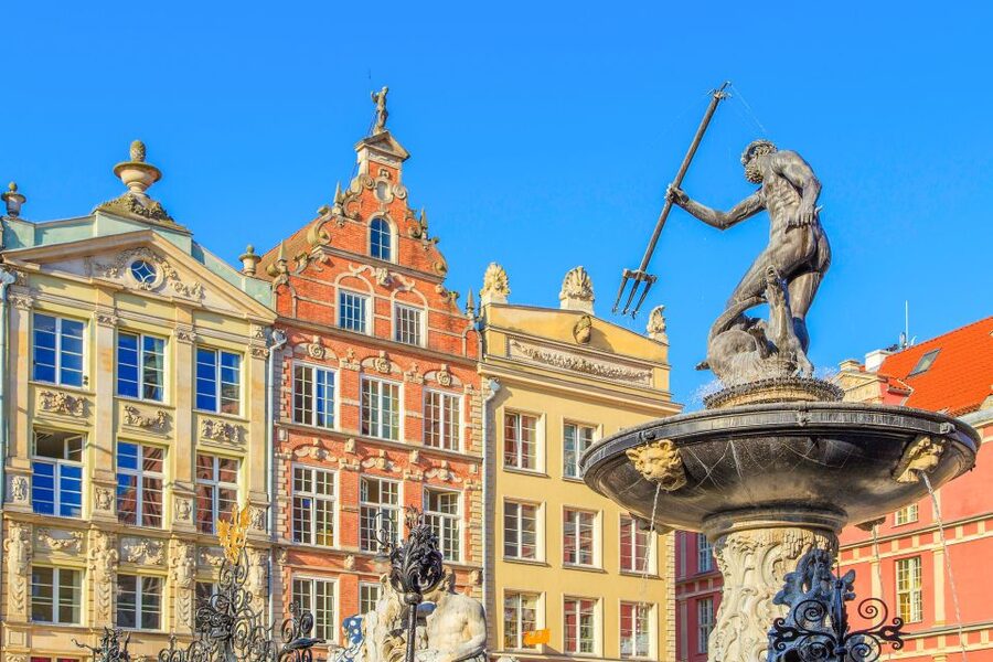 Gdansk Old Town 2-Hour Walking Tour - Long Market and Gdansk’s rebuilt center