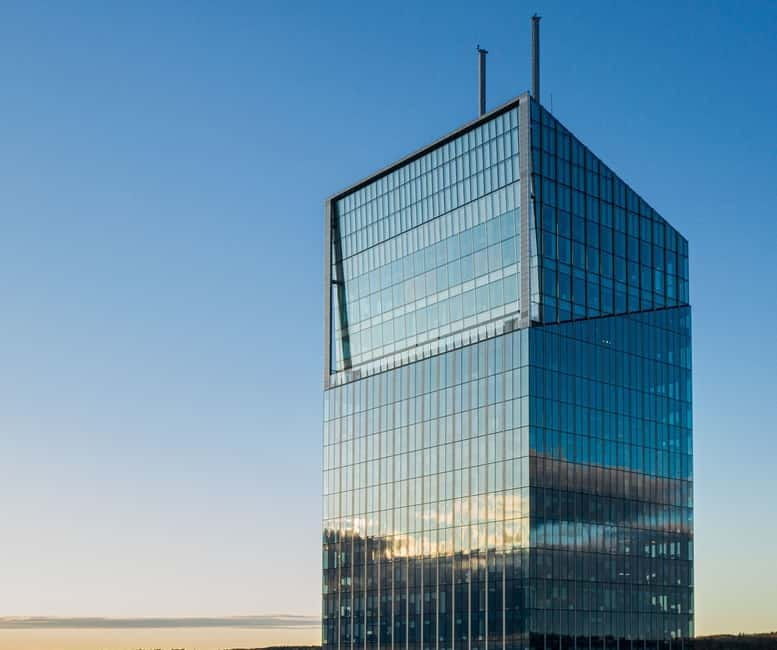 Gdańsk: Olivia Star Sky-High Views, Dinner, and Cocktails - Pizza on the 32nd Floor