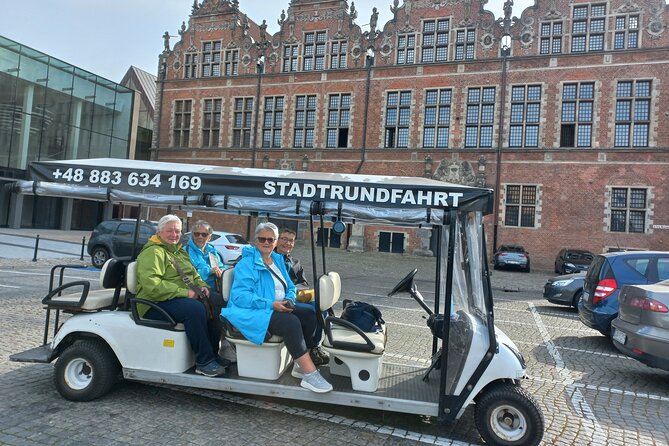 Gdansk: Private City Sightseeing Tour by Buggy/Cart LIVE GUIDED - Neptune’s Fountain and the grand center
