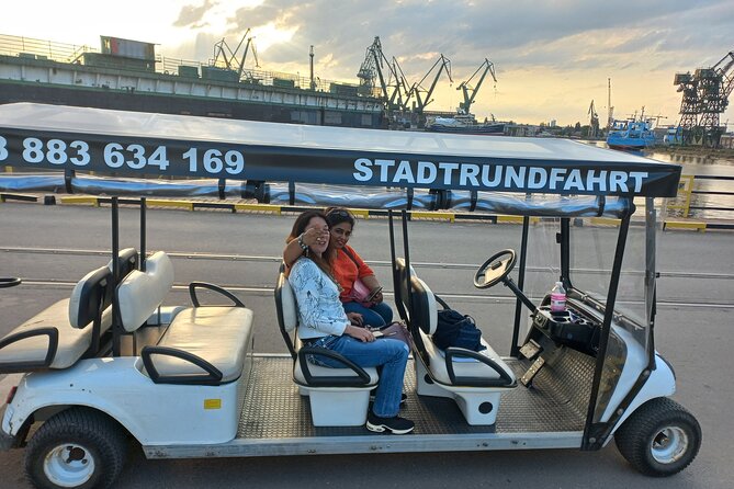 Gdansk: Private City Sightseeing Tour by Buggy/Cart LIVE GUIDED - Gates, armor, and the old town