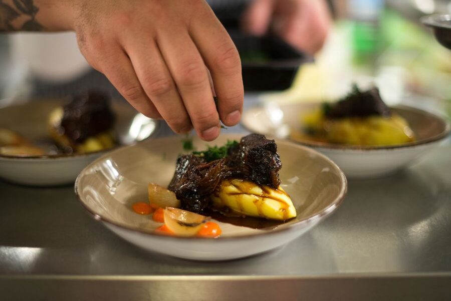 Gdansk: Private Food-Pairing Dinner Experience - Settling in at Eliksir
