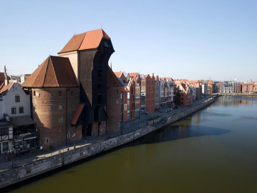 Gdansk: Private Old Town Tour - Neptune’s Fountain and the city’s public face