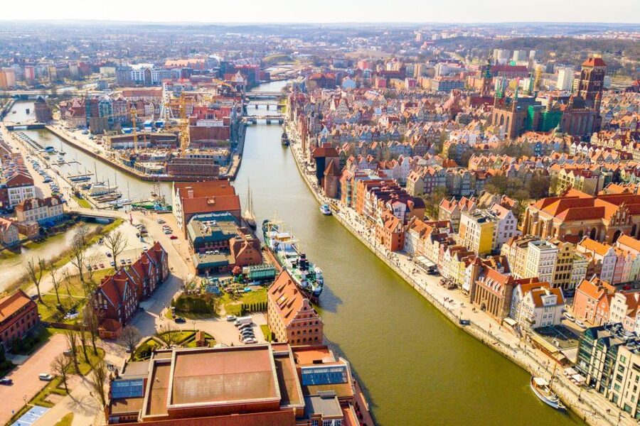 Gdansk: Private Old Town Tour - Starting at the Millennium Tree and entering the Royal Way