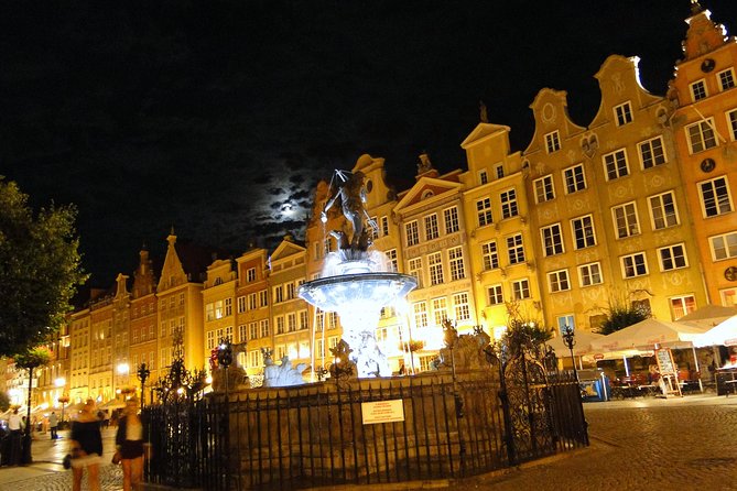 Gdansk Pub Crawl with Free Drinks - Who should book this Gdansk pub crawl?
