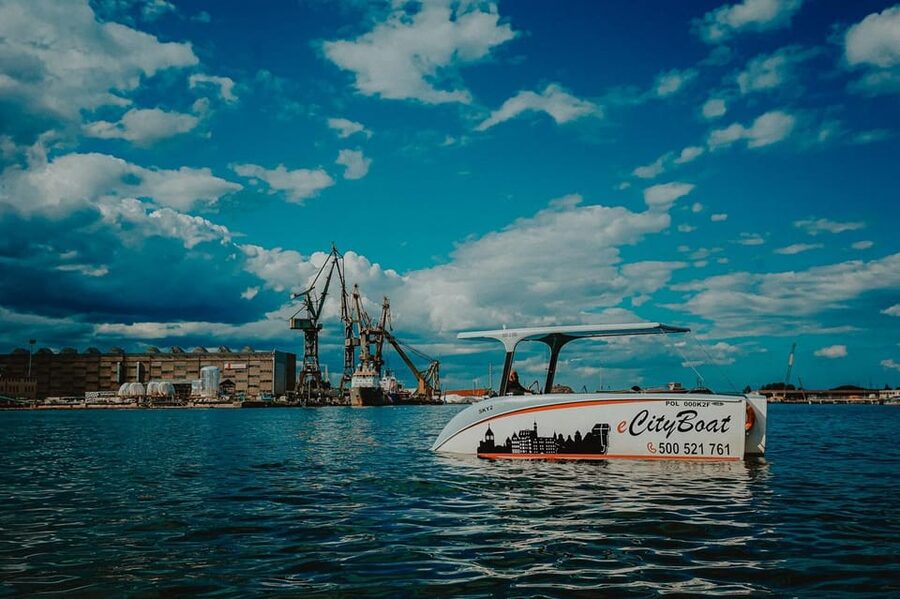 Gdańsk: Sightseeing EcoCruise around the Old Town of Gdansk - Motława views, the World War II Museum, and the shipyard