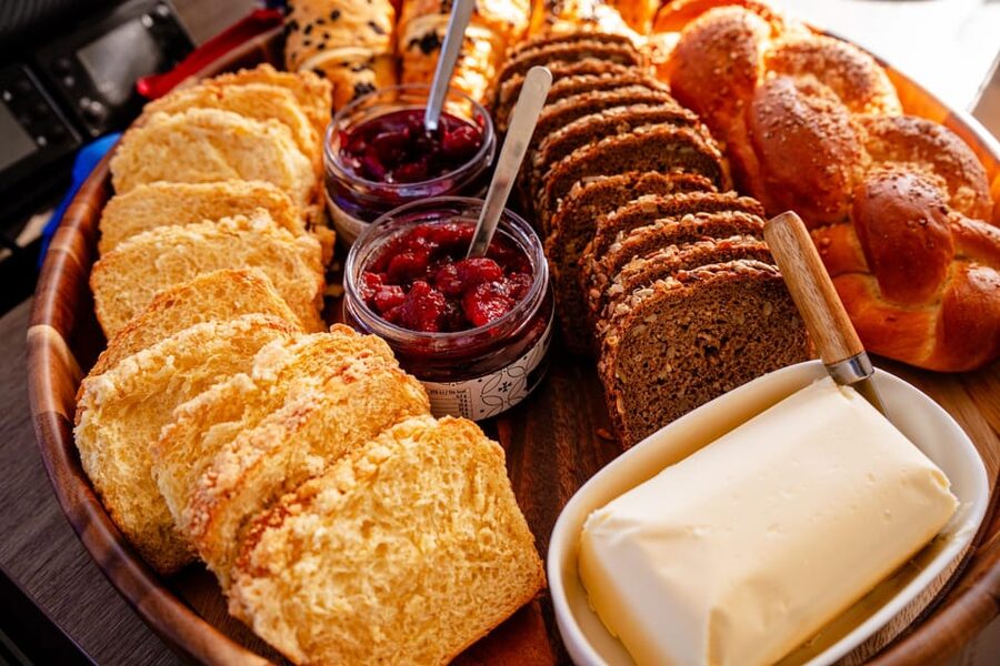 Gdansk/Sopot: Breakfast Cruise on a Catamaran - Who Will Enjoy This Morning Cruise?