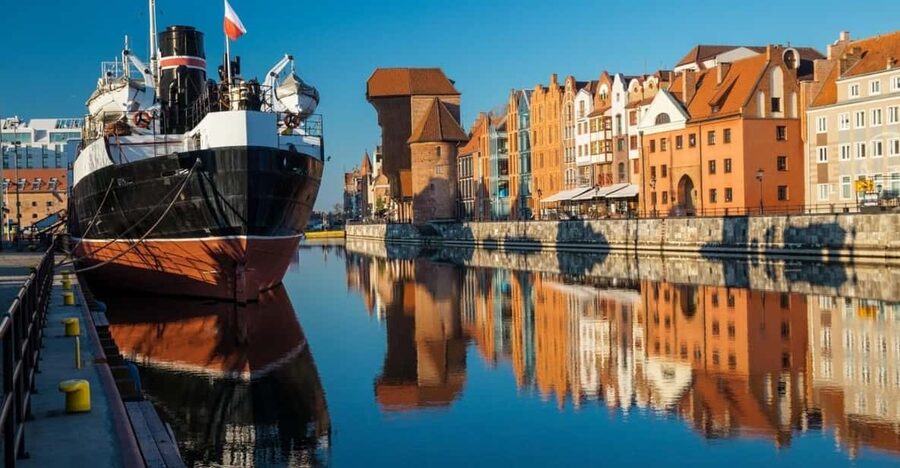 Gdansk, Sopot & Gdynia Road Trip with a Local Guide - Gdynia: See the modern port-city side