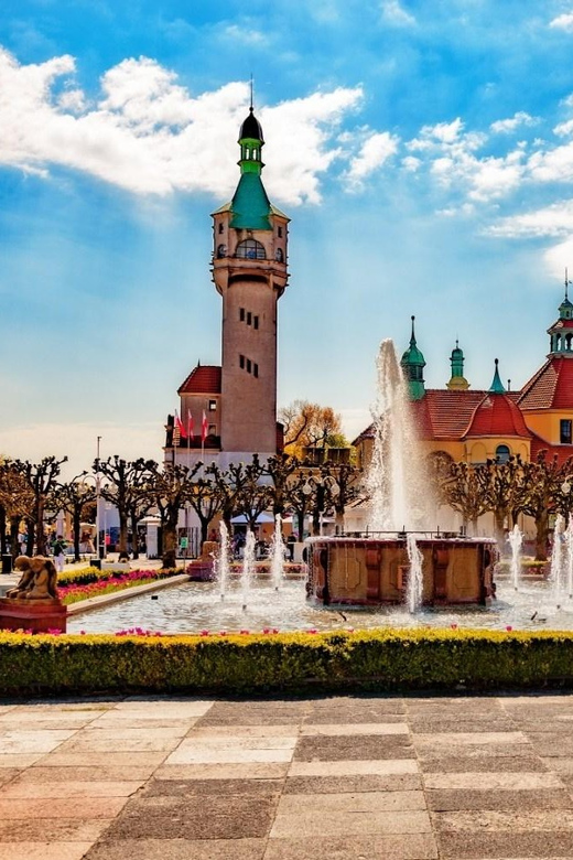 Gdansk, Sopot & Gdynia Road Trip with a Local Guide - Gdansk: Begin with history and local perspective