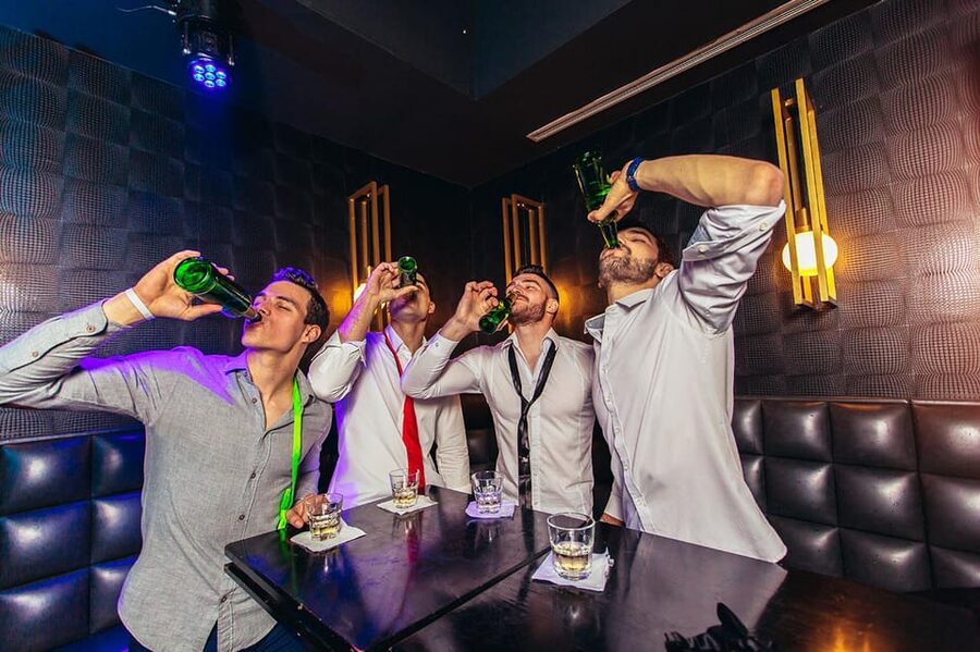 Gdansk: Stag Night Pub Crawl with Female Guide - What the $44 price really covers