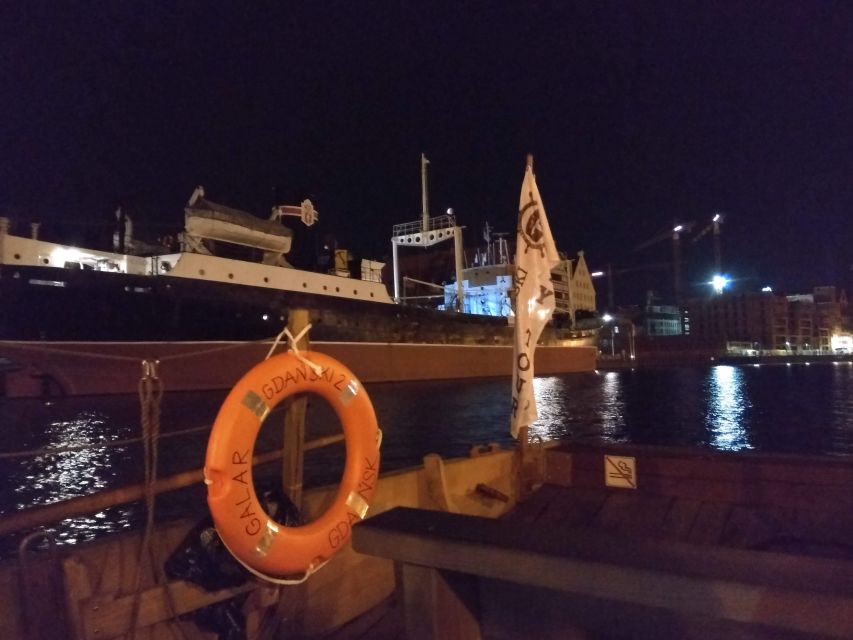 Gdańsk: Sunset Cruise on a Historic Polish Boat - The guide commentary: history with a lighter touch