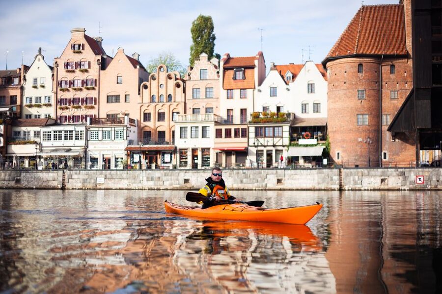 Gdansk: Winter Kayaking Tour - Getting suited up for cold water