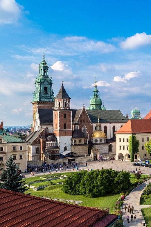 Guided Tour of the Wawel Castle & Cathedral in Cracow - Climbing the tower to the Sigismund Bell