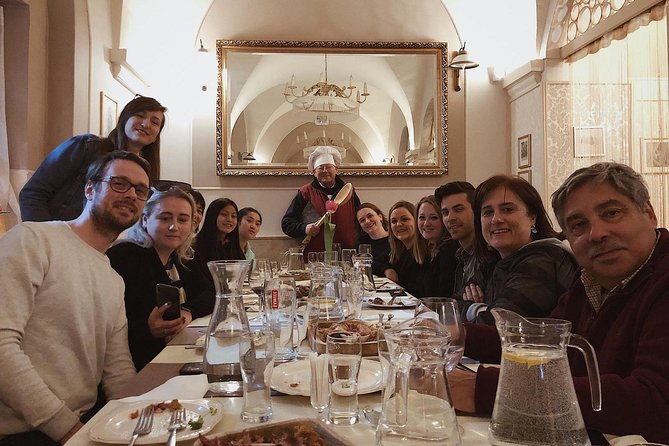 Half-Day Polish Food Walking Tour with Guide and Dinner - The walking route and the Old Town experience
