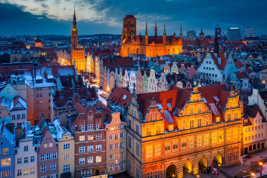 Historic City Center Tour Gdansk in German - Meeting the guide at the Golden Gate