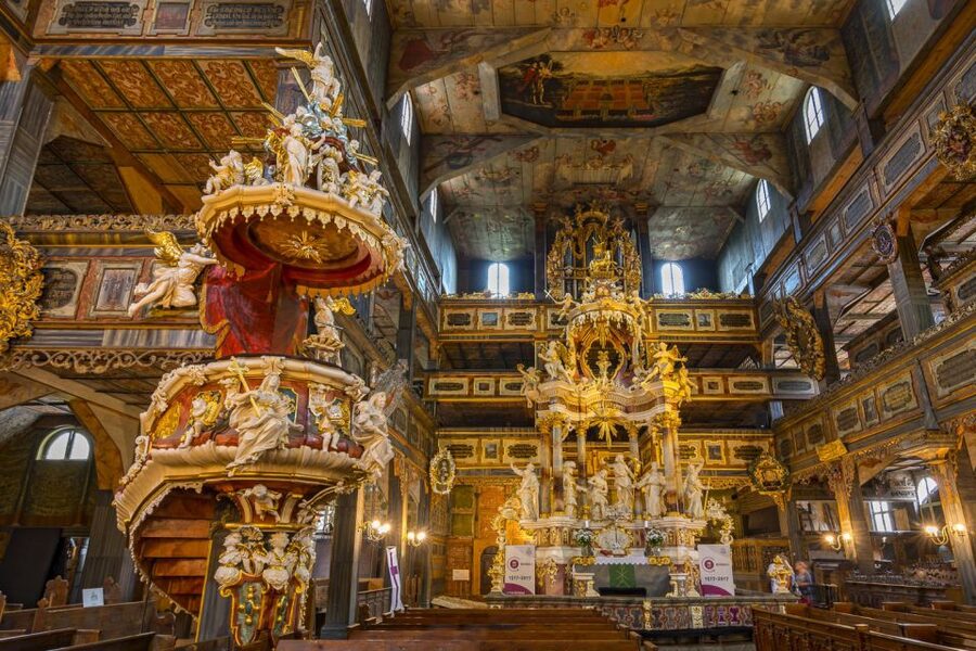 Jewels of Lower Silesia Full-Day Tour from Wroclaw - Arriving at Ksiaz Castle, the Pearl of Lower Silesia