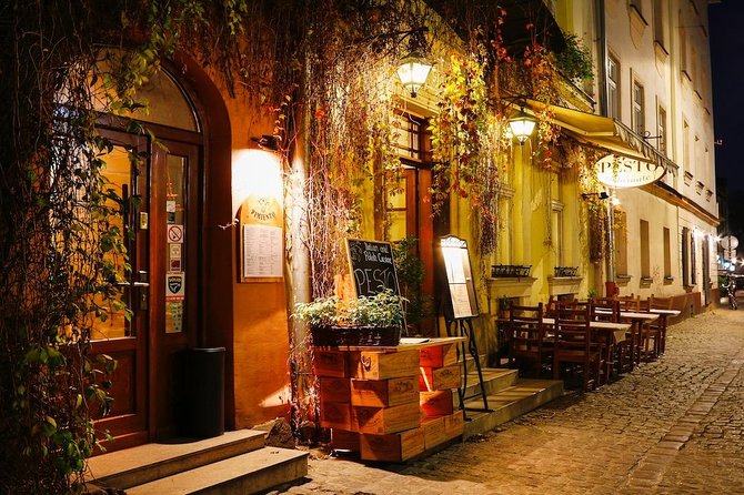 Jewish Quarter Kazimierz Guided Walking Tour in Krakow - Why Kazimierz works best with a guide
