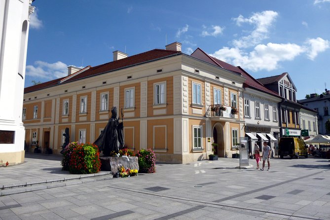 John Paul II Route Guided Tour With Private Transport - What this John Paul II day is really about