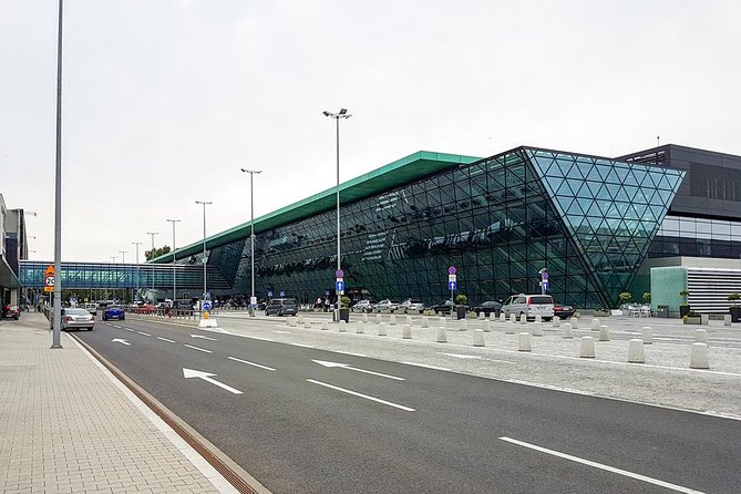 Katowice Airport Krakow Private Transfer, Private Driver Service - Why this transfer matters when Katowice is not Krakow