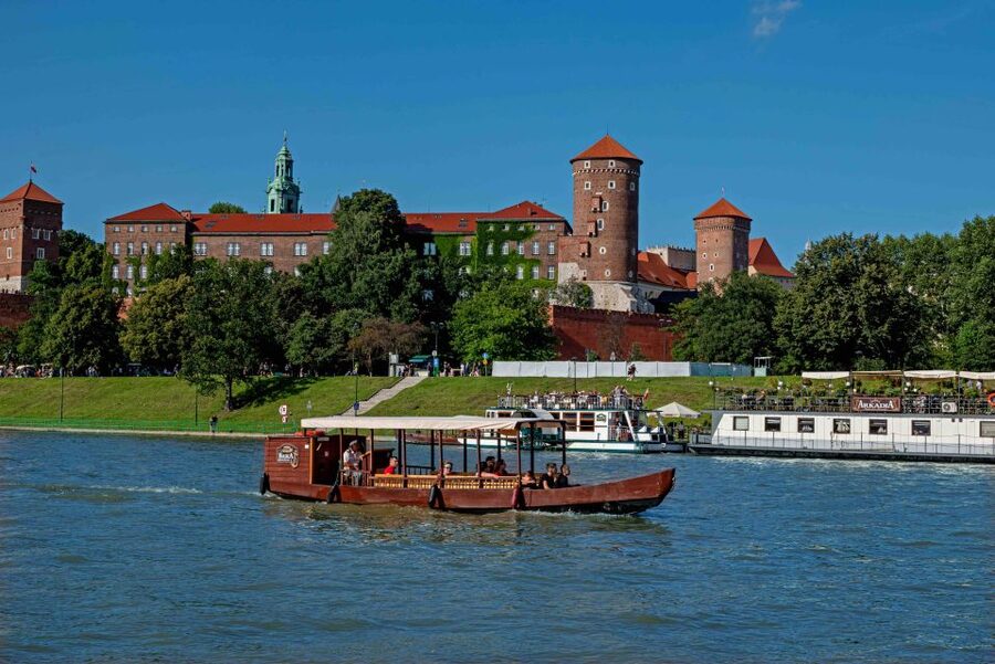 Krakow: 1-Hour Evening Vistula River Cruise - How useful is the audio guide?
