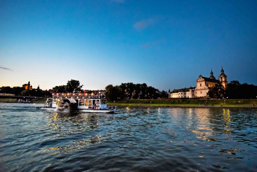 Krakow: 1-Hour Evening Vistula River Cruise - Church on the Rock and the final ride back