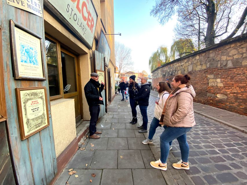 Krakow: 2h Kazimierz (Jewish Quarter) Walking Tour - Following the pre-war Jewish quarter