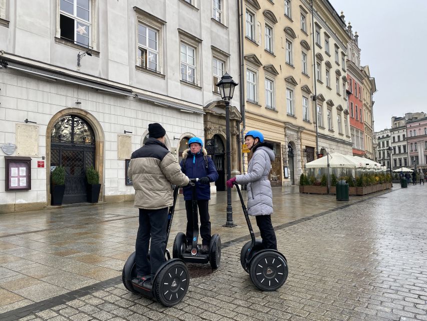 Krakow: 30min Segway Rental with Helmet and a photosession - The Old Town and Main Market Square