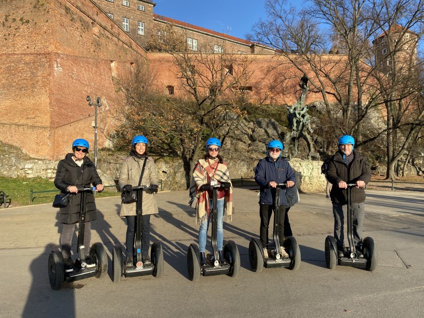 Krakow: 30min Segway Rental with Helmet and a photosession - The Wawel Dragon Cave and Vistula embankment