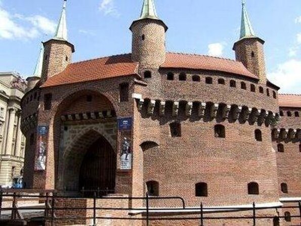 Krakow: A Magical Walking Tour of the Old City - 120 min - Key points to know before booking