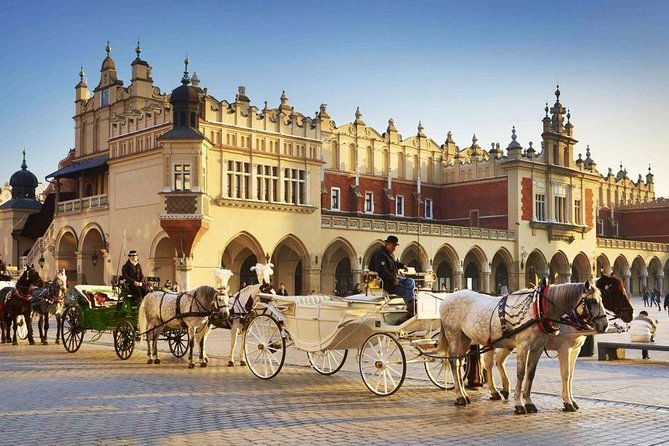 Krakow Airport Transfers : Krakow Airport KRK to Krakow City in Luxury Van - Arriving at Krakow Balice Airport with a clear plan