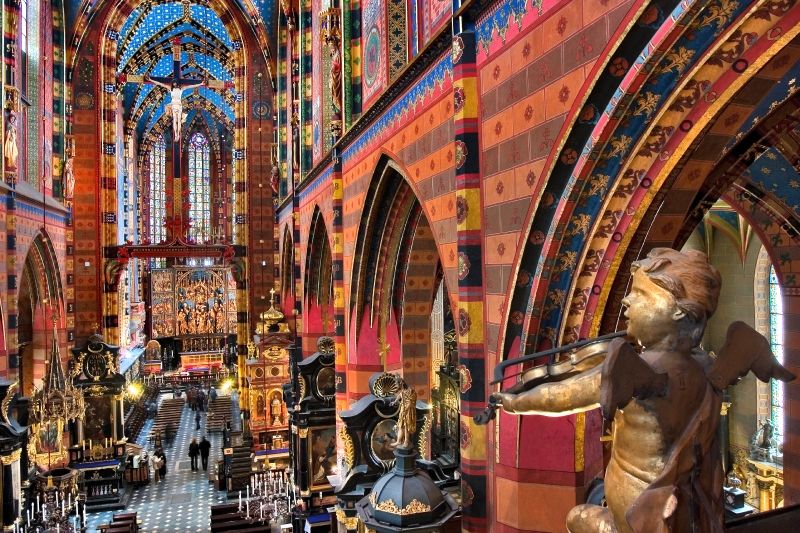 Krakow and Auschwitz Small-Group Tour from Warsaw with Lunch - Who should book this day trip?