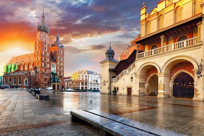 Krakow and Auschwitz Small Group Tour from Warsaw with Lunch - Is the $417.33 price fair?