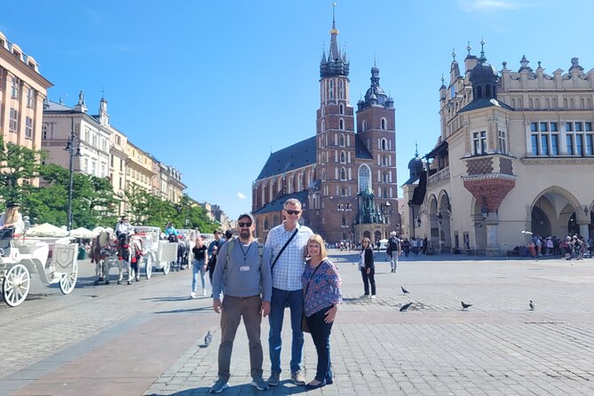Krakow and Sanctuary of Divine Mercy Pope John Paul II City Tour - Kanonicza Street and the road to Wawel