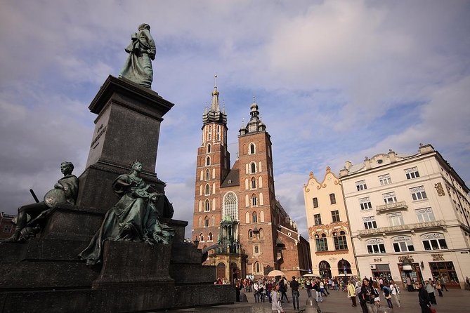 Krakow and Wieliczka Small Group Tour from Lodz with Lunch - The real cost: convenience versus stamina