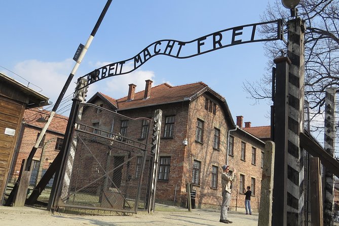 Krakow: Auschwitz-Birkenau and Salt Mine Guided Visits in One Day - Getting around Krakow and the sites