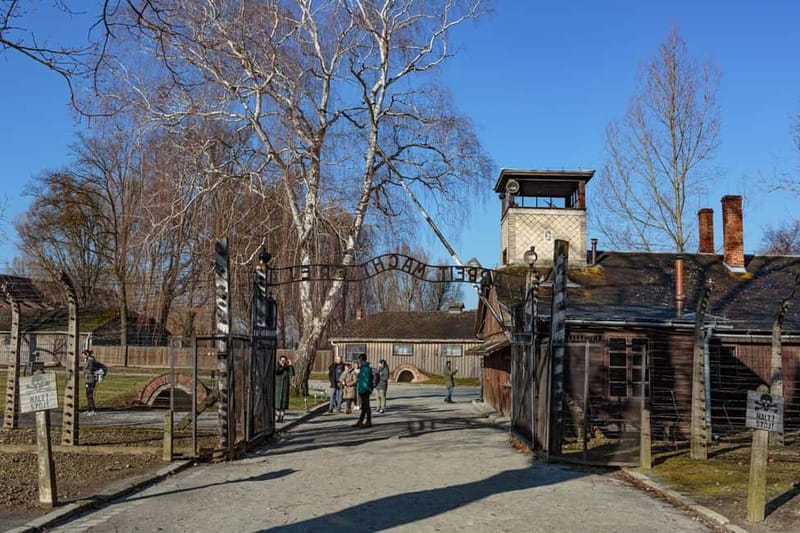Krakow: Auschwitz-Birkenau Entry Ticket and Transfer - Timing, pickup, and the eight-hour schedule