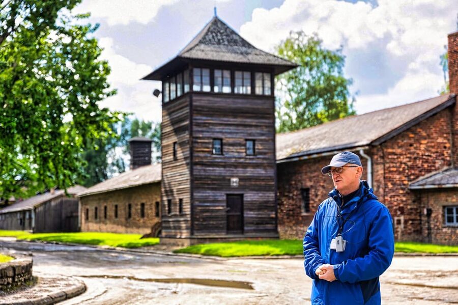 Krakow: Auschwitz-Birkenau Guided Tour and Private Transport - Key points to know before you book