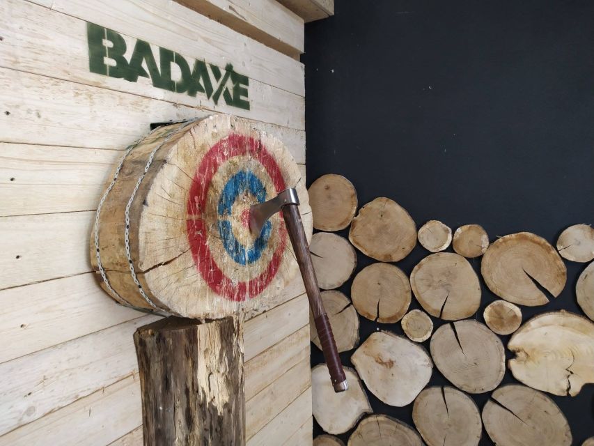 Krakow: Axe Throwing Fun - From practice throws to points games