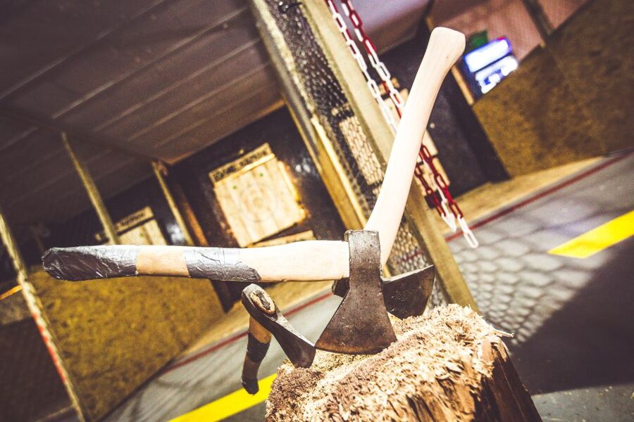 Kraków: Axe-Throwing in Axe Nation, the First Club in Europe - How much energy should you expect to use?