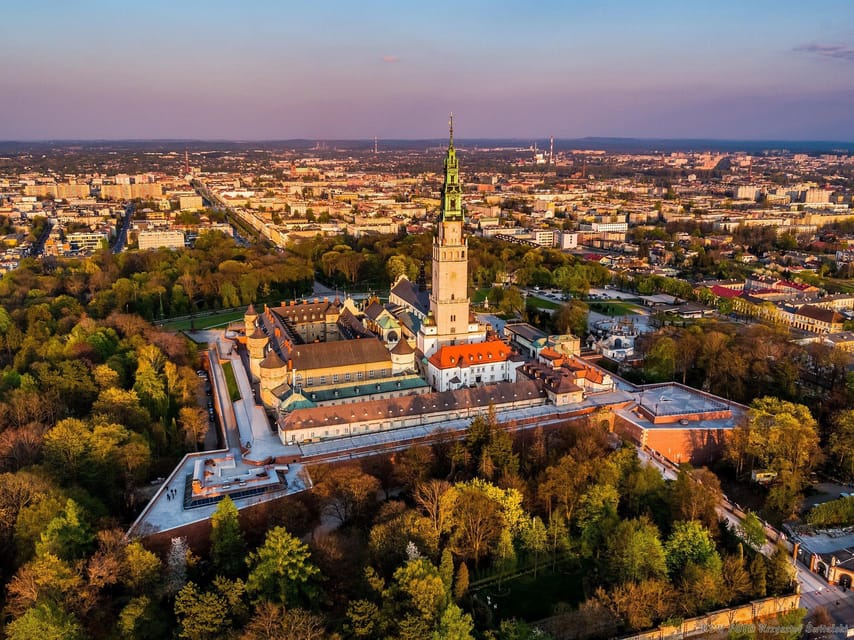 Krakow: Black Madonna Sanctuary of Czestochowa - Guided Tour - Why Jasna Góra matters in Poland