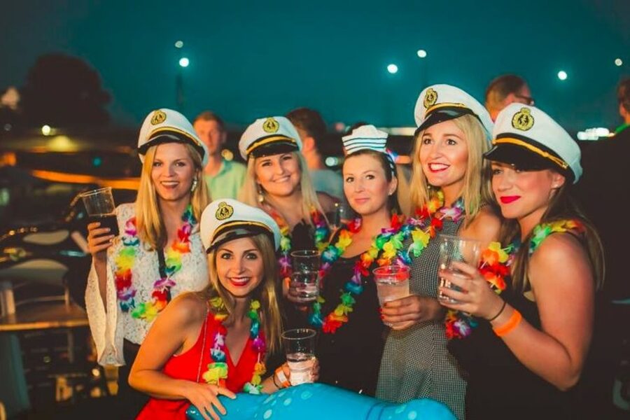 Krakow: Boat Party with Unlimited Drinks - What the Krakow boat party is really like