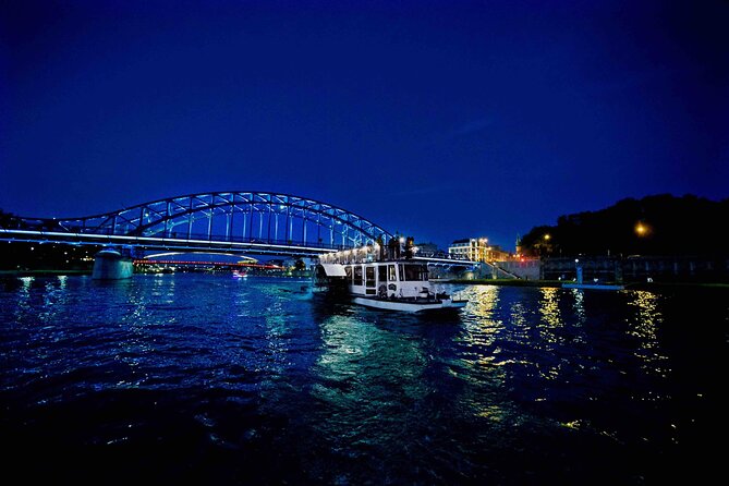 Krakow by night 60 minutes cruise The Vistula River Krakow - How Good Is the Audio Commentary?