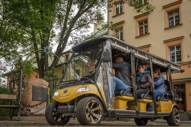 Krakow: City Sightseeing Tour Eco Electric Buggy Golf Cart - Why a golf cart works well in Krakow