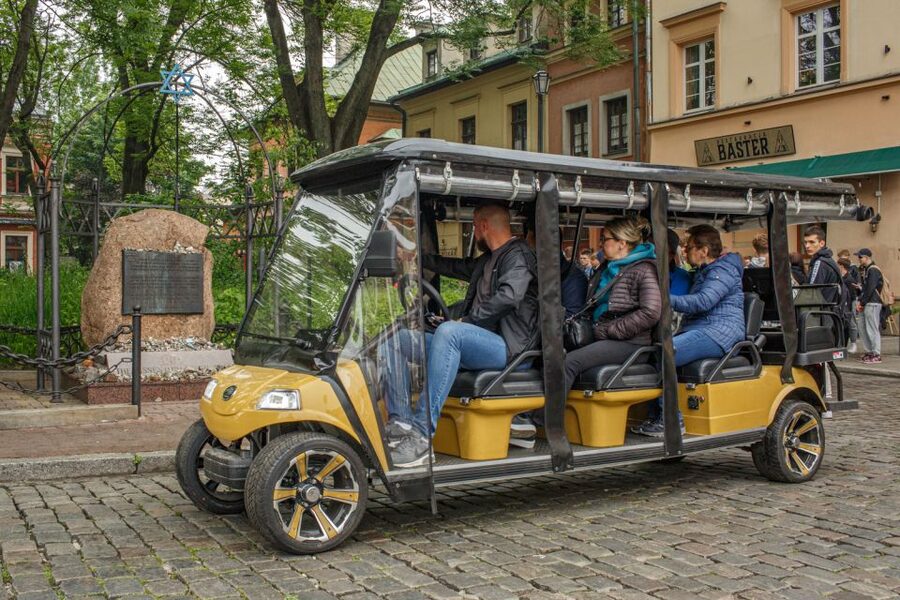 Krakow: City Sightseeing Tour Eco Electric Buggy Golf Cart - Guides, audio, and the human touch