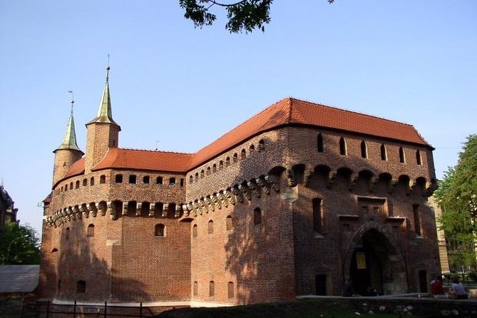 Krakow city tour by electric car - Who will enjoy this Krakow city tour?