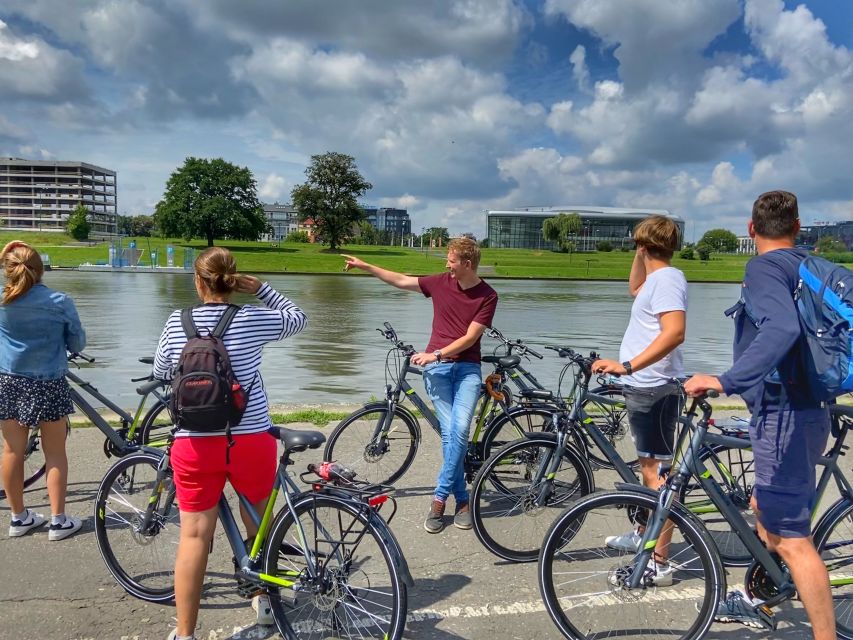 Krakow: Complete Bike tour with all the highlights - Starting near Krakow’s center