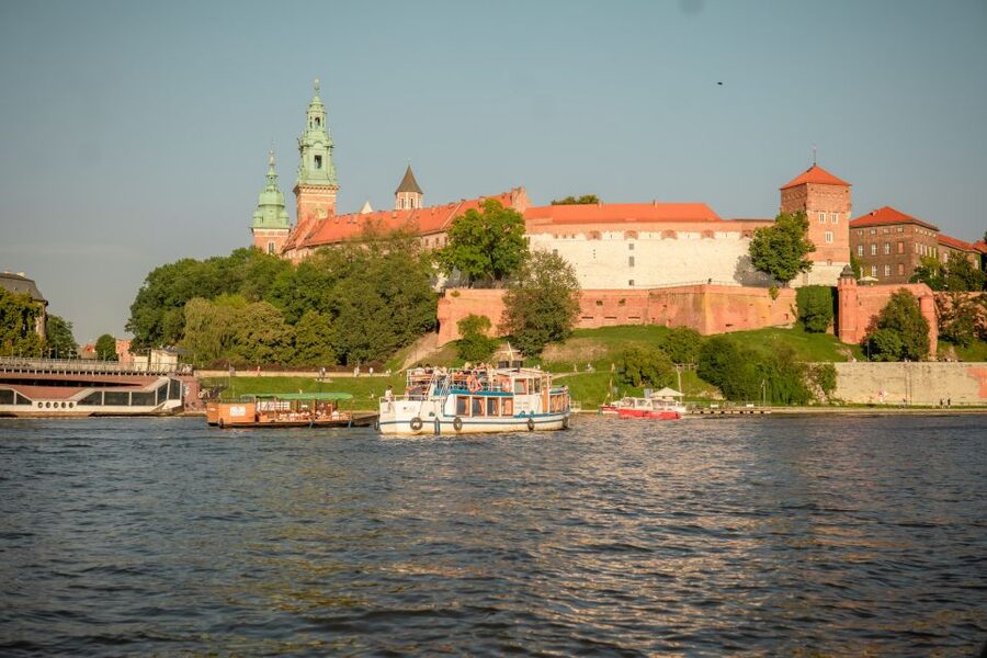 Krakow: Early Bird Vistula River Sightseeing Cruise - Finding the Kapitan Victor pier beside Wawel