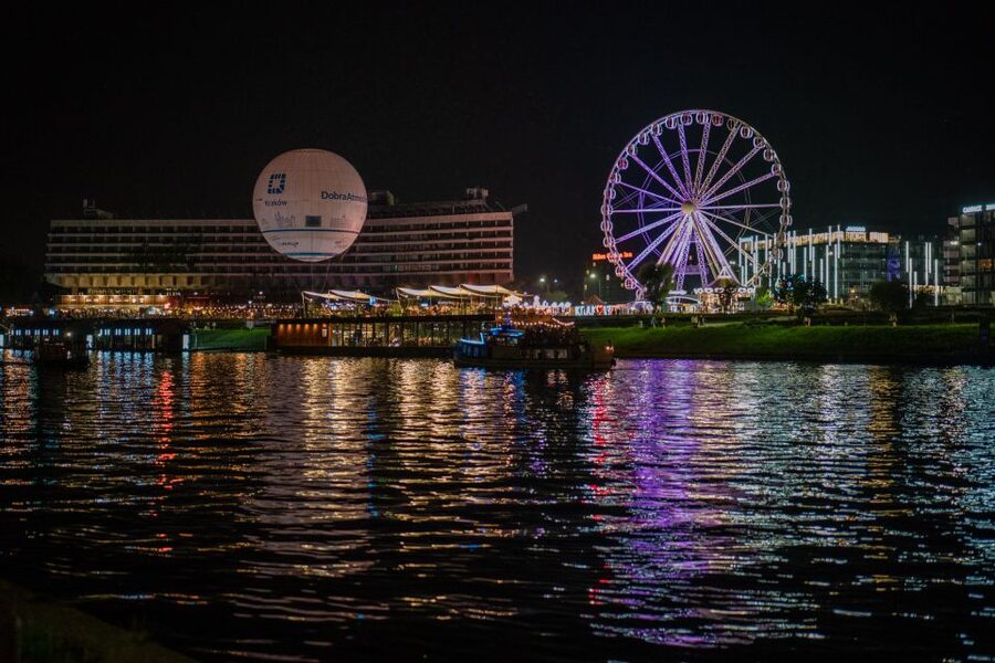 Kraków: Evening or Night River Cruise - Five useful things to know before boarding