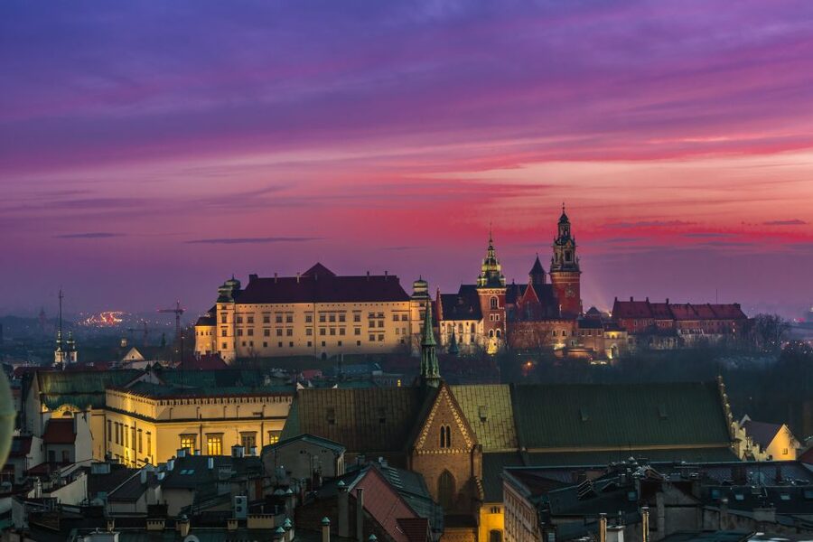 Krakow: Evening Walking Tour with Spooky Stories - Meeting at Hotel Polski pod Białym Orłem