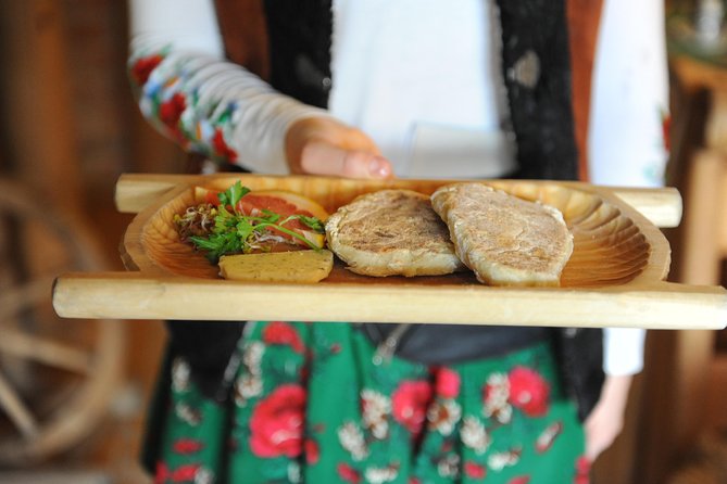 Krakow: Food Tour of 10 Tastings with Pierogi, Vodka & More - The quick take